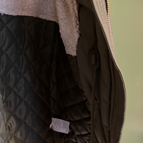 American Eagle Outfitters AEO - Parka with fuzzy shearling lining and hood XS - Picture 10 of 17